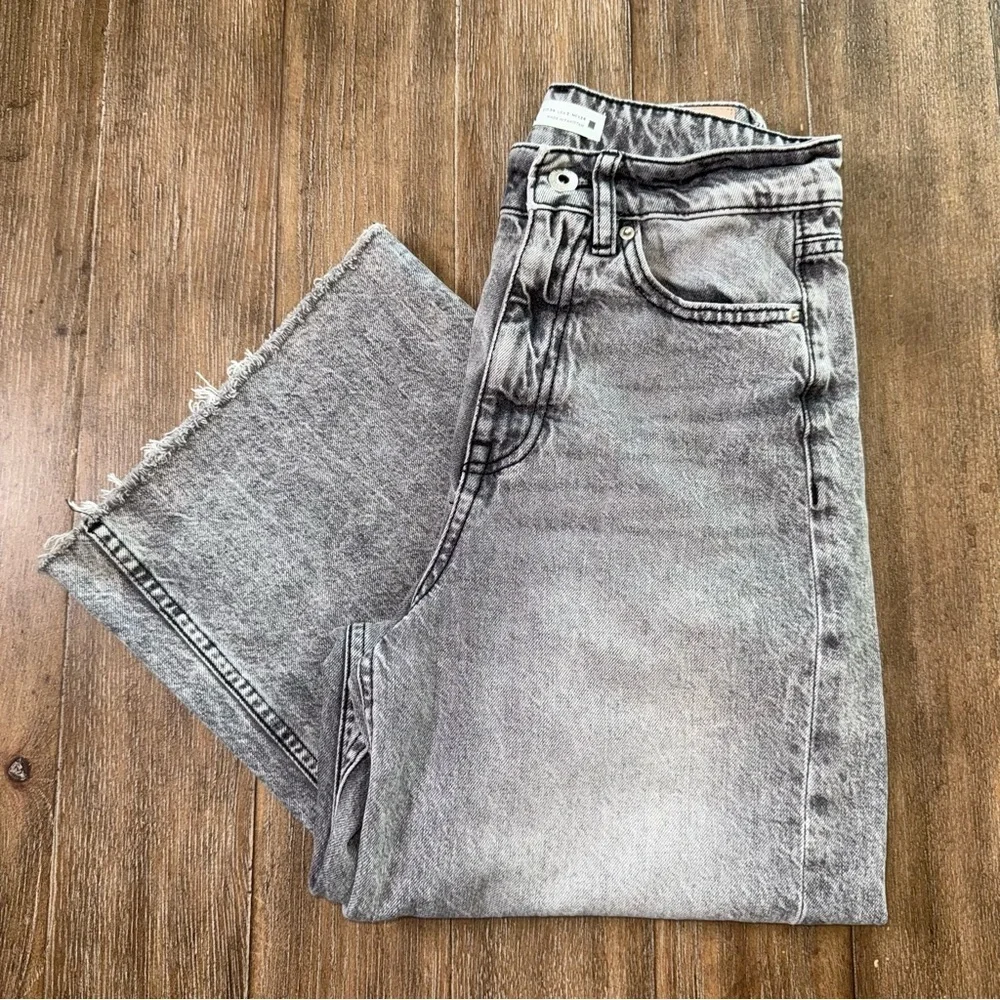 ZARA jeans High Rise Wide Leg Cropped Grey Black Raw Hem